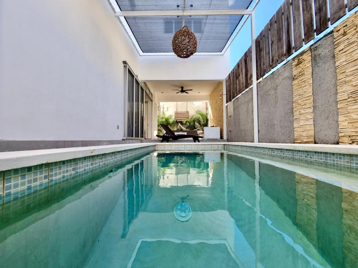 Casa vacanze Modern Rutelena +good Location+pool+ac+sleeps 12